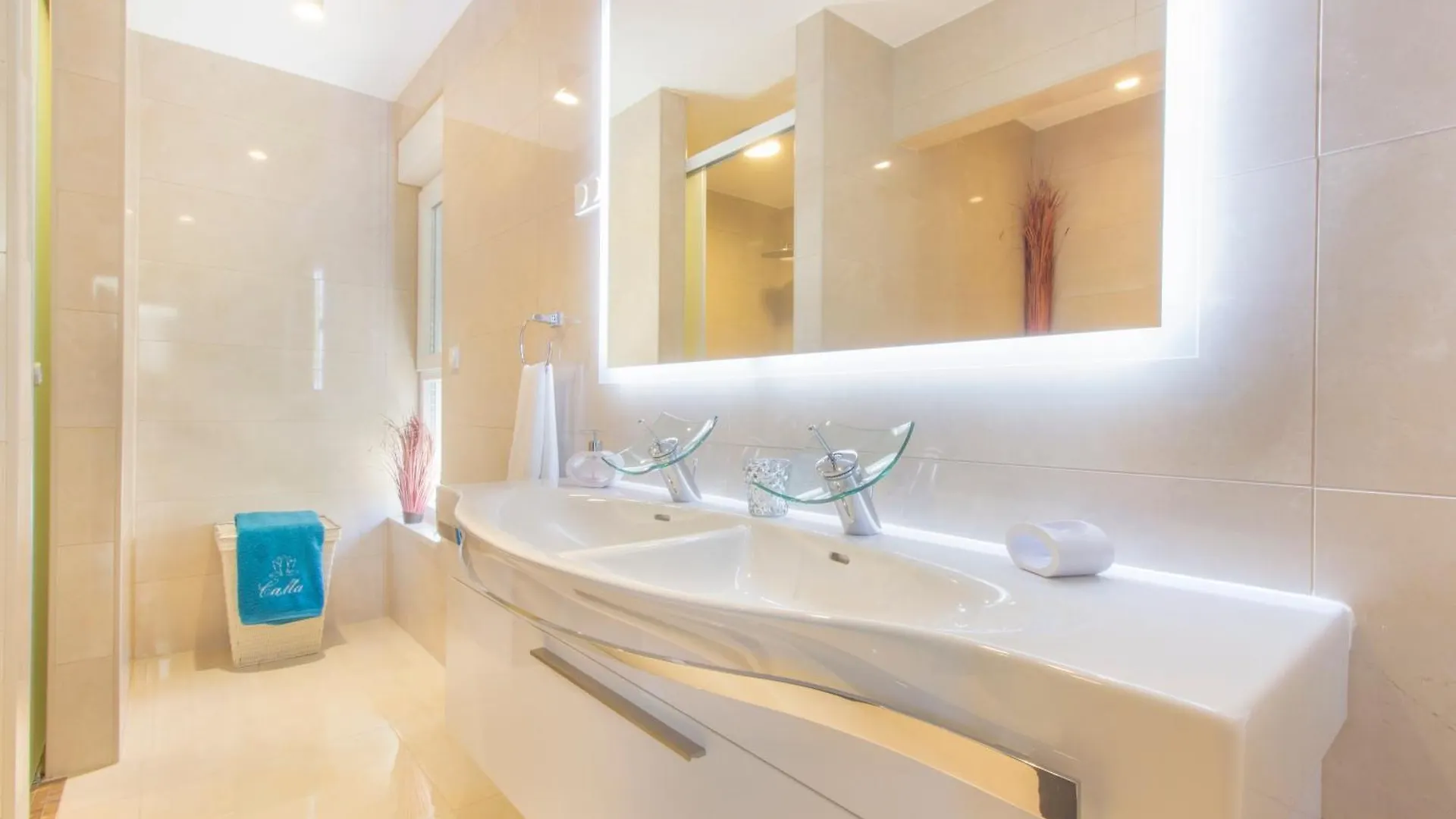 Good Cama Resort Posedarje Villa